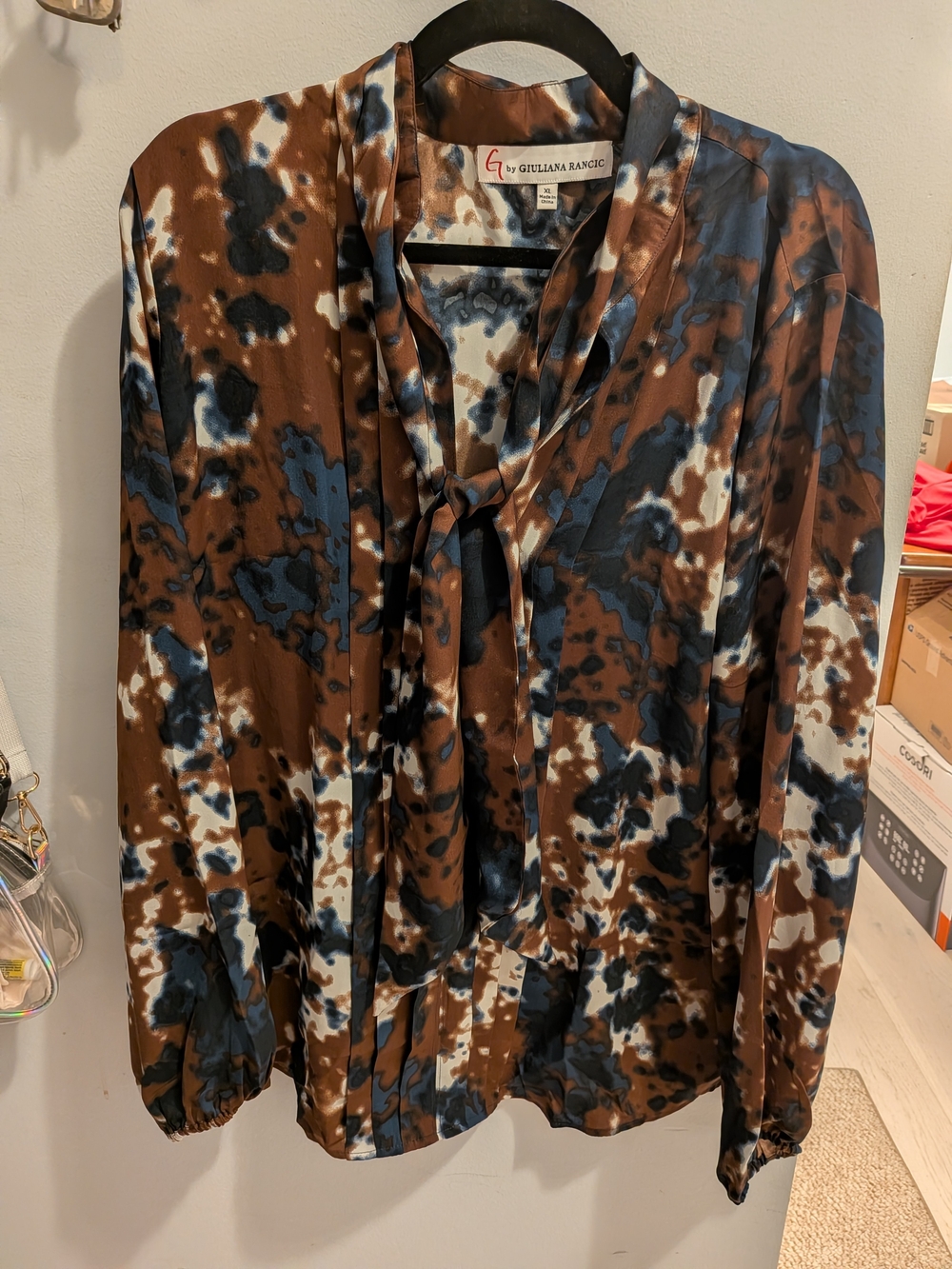 G by Giuliana Brown and Teal Abstract Print Blouse - Picture 3 of 11